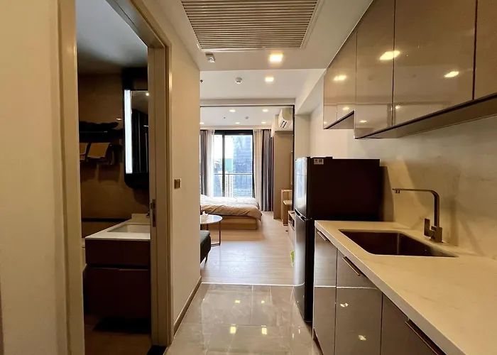 Free Parking With Balcony Pool And Gym Mrt 200m * Bangkok