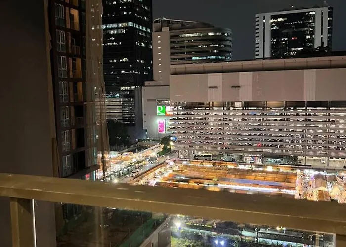 Free Parking With Balcony Pool And Gym Mrt 200m Appartamento